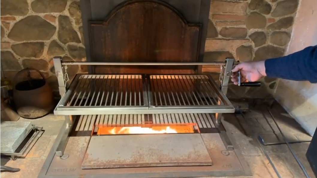 Griglia autoportante con regolazione in altezza e tondini rotanti